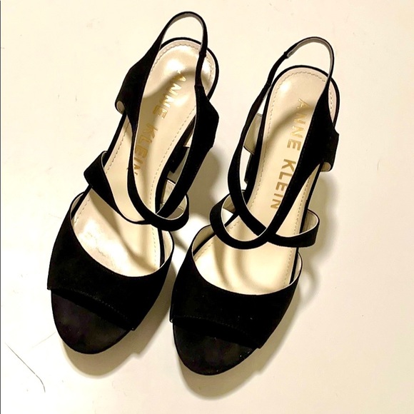 Anne Klein Leslie Platform Sandals - Picture 3 of 5